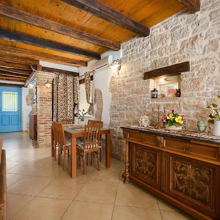 Villa Ida With View Stuti