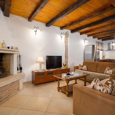 Villa Ida With View *