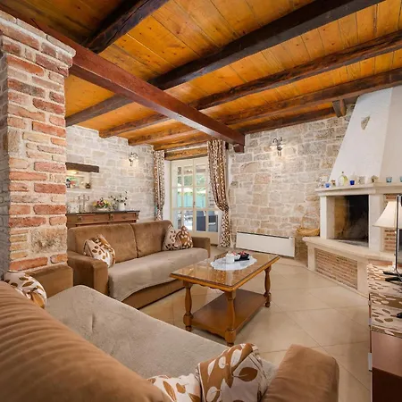 Villa Ida With View Stuti