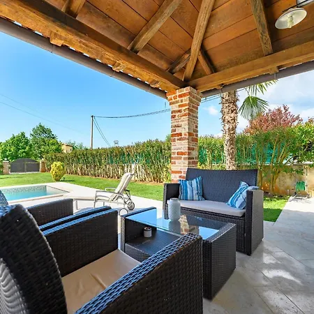 Villa Ida With View Stuti