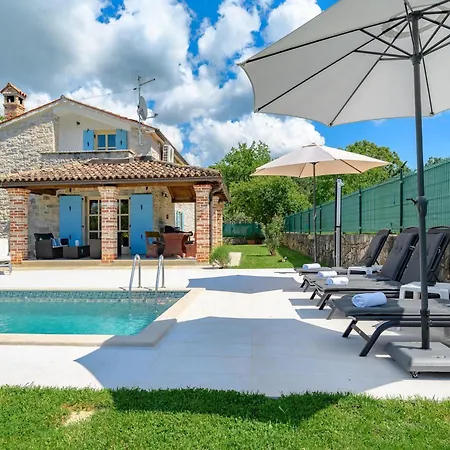 Ida With View Villa Stuti